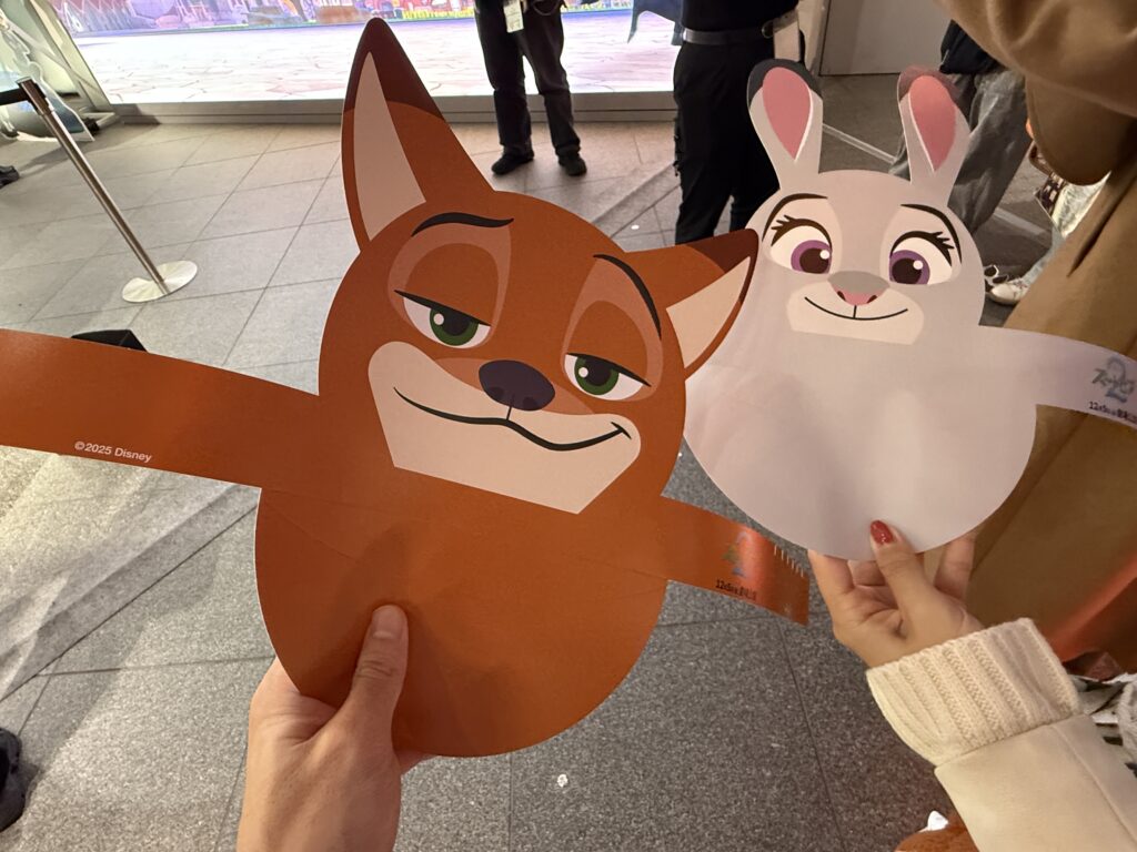 無料で配布されているジュディとニックのお面