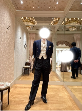 「美女と野獣」の王子のタキシード